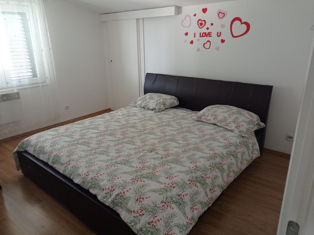 Apartment Matej Стобрек Экстерьер фото